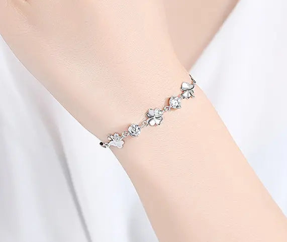 Lucky clover with diamond like Designer Elegant Luxury Bracelet Shining white or Purple Sunday's Creative