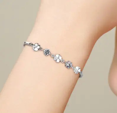 Lucky clover with diamond like Designer Elegant Luxury Bracelet Shining white or Purple Sunday's Creative